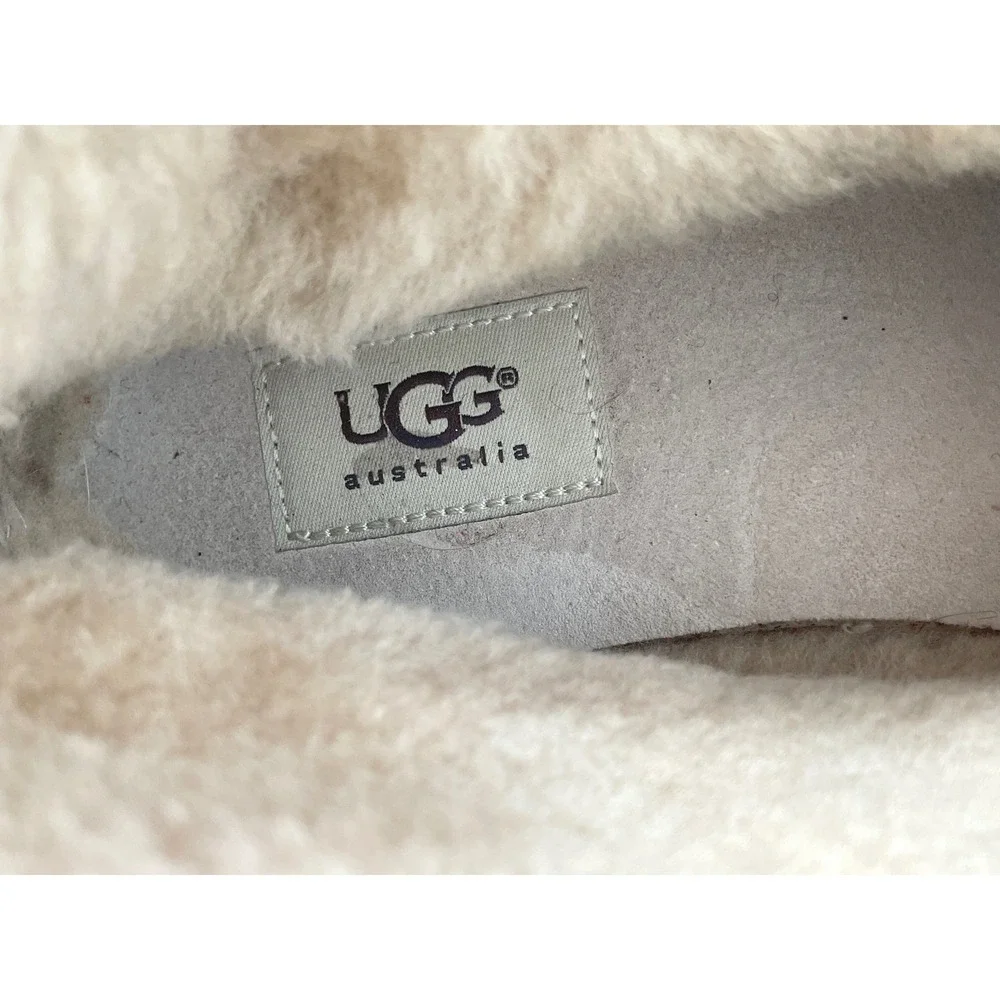 UGG Womens 9 Sneaker Chestnut Brown Fringe Suede Shearling Moccasin 3319